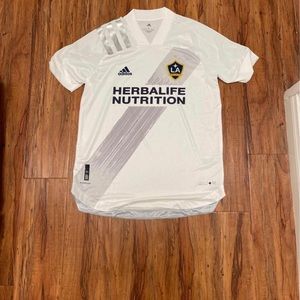 LA galaxy original brand New size L